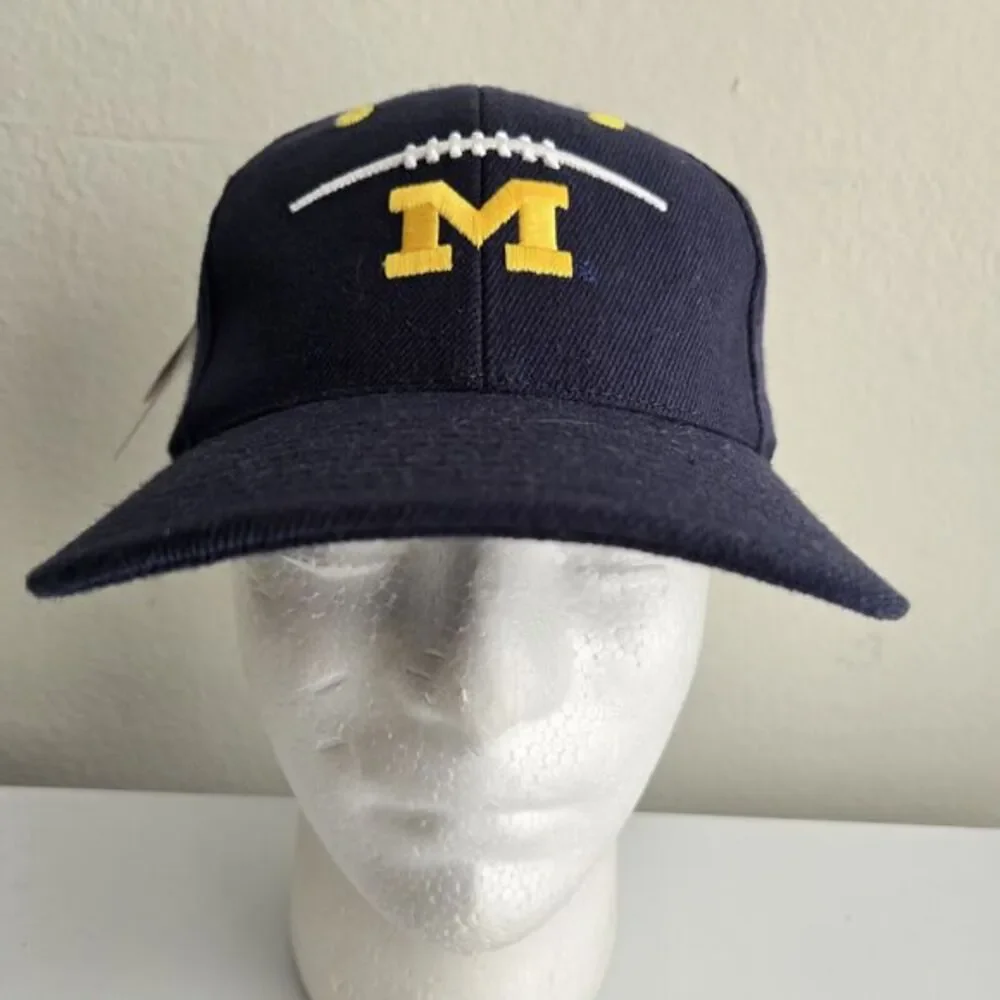 Vintage Michigan Wolverines Strapback Hat Big‎ House Football Puma NWT